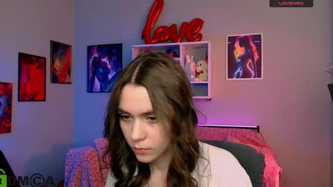 Snapshot of laurenmurrr chatting on 03/22/26, 10:29 Laure online show from 03/22/26, 10:29