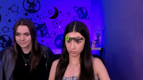 Snapshot of laurenmurrr chatting on 04/01/26, 12:39 Laure online show from 04/01/26, 12:39