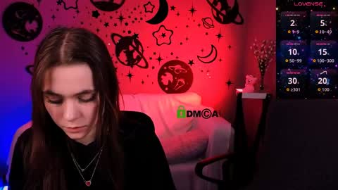 Snapshot of laurenmurrr chatting on 04/11/26, 01:15 Laure online show from 04/11/26, 01:15
