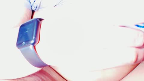 laura online show from 12/26/24, 05:58