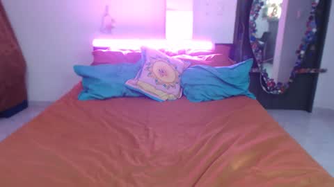 Lauren online show from 10/17/25, 09:50