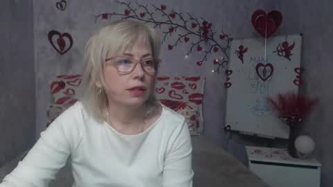 Snapshot of laurenwishy chatting on 02/16/26, 06:09 Lauren online show from 02/16/26, 06:09