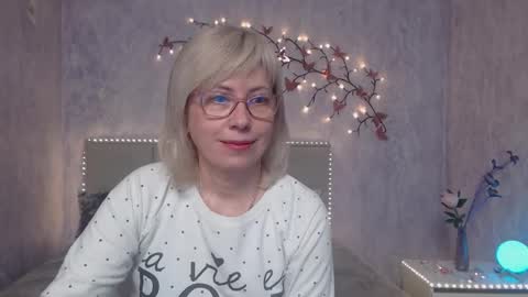 Snapshot of laurenwishy chatting on 03/01/26, 06:26 Lauren online show from 03/01/26, 06:26