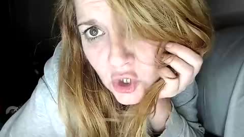 lauriehotxxx online show from 02/05/25, 09:40