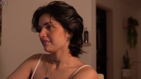 Snapshot of laurita_4 chatting on 03/31/26, 01:00 laurita_4 online show from 03/31/26, 01:00