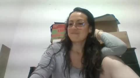 Laury  online show from 04/01/26, 04:57
