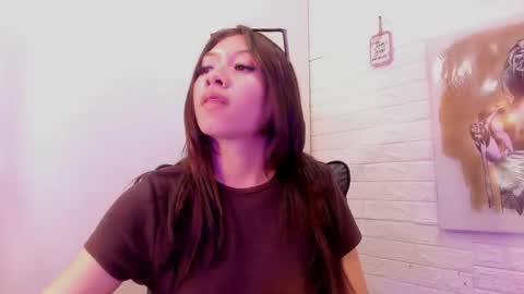 Snapshot of laurynandnarem chatting on 03/12/26, 06:19 Laury and Narem online show from 03/12/26, 06:19