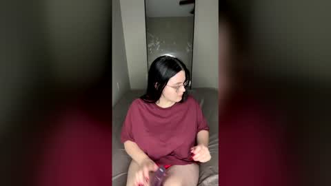 Snapshot of lauvlylu chatting on 03/06/26, 04:53 lauvlylu online show from 03/06/26, 04:53