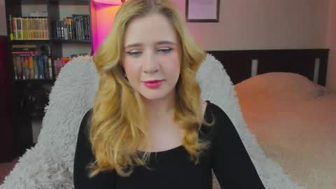 Lav online show from 09/17/25, 07:15