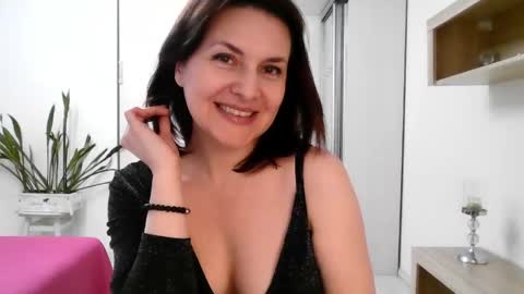 Diana  online show from 05/02/26, 07:30
