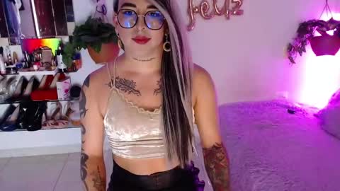 Cristina online show from 10/10/25, 11:48