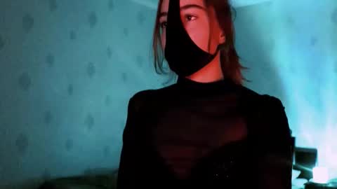 Snapshot of lavinda_lin chatting on 10/11/25, 05:33 Lavinda online show from 10/11/25, 05:33