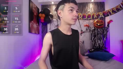 Snapshot of lawford_mike chatting on 10/30/25, 02:29 Mike online show from 10/30/25, 02:29