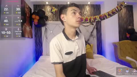 Snapshot of lawford_mike chatting on 11/04/25, 01:54 Mike online show from 11/04/25, 01:54