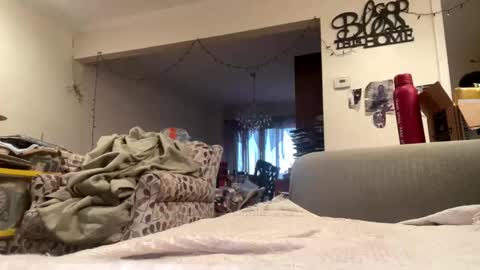 lawrencegreg106 online show from 11/28/25, 09:39