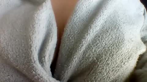 layannalea online show from 04/30/26, 09:30