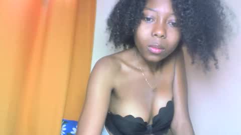 Snapshot of layannek chatting on 09/22/25, 06:26 layannek online show from 09/22/25, 06:26