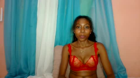 layannek online show from 06/26/26, 06:56