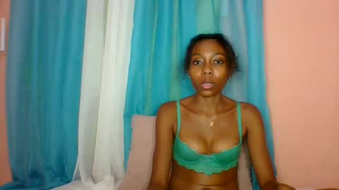 layannek online show from 06/27/26, 06:13