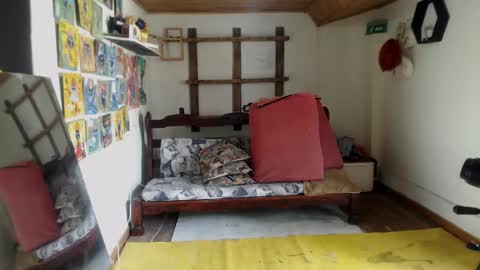 Snapshot of laye19 chatting on 02/06/25, 06:02 Laye19 online show from 02/06/25, 06:02