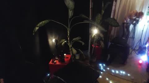 Snapshot of laye19 chatting on 10/08/25, 04:32 Laye19 online show from 10/08/25, 04:32