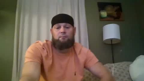 Snapshot of layinlow42 chatting on 10/22/25, 03:07 layinlow42 online show from 10/22/25, 03:07