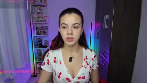 Layla online show from 09/28/25, 10:31