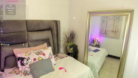 layla_clarke online show from 10/11/25, 04:22