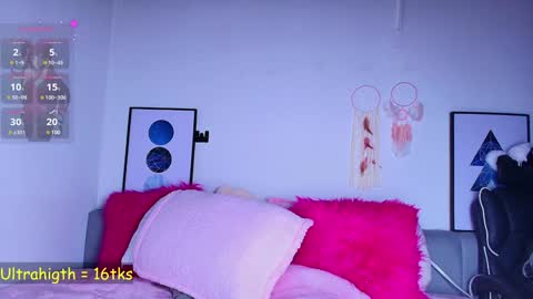 Snapshot of layla_nicols chatting on 01/07/25, 01:46 Layla online show from 01/07/25, 01:46