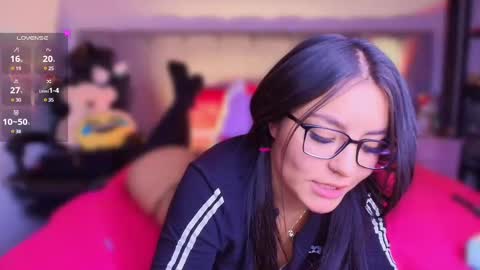 Snapshot of layla_nicols chatting on 02/20/25, 03:52 Layla online show from 02/20/25, 03:52