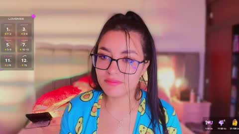 Snapshot of layla_nicols chatting on 03/08/25, 01:47 Layla online show from 03/08/25, 01:47