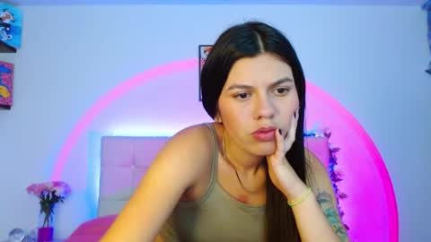 Lia and Rachel online show from 02/17/25, 01:47