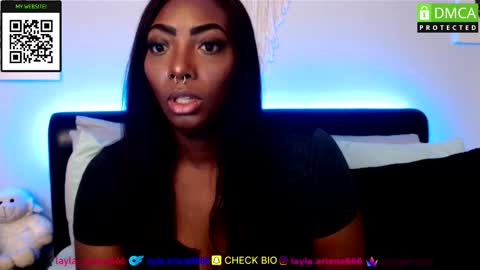 Snapshot of laylaariana chatting on 10/04/25, 03:37 laylaariana online show from 10/04/25, 03:37
