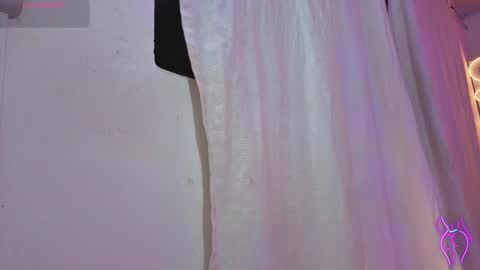 laylafoxy_tay online show from 11/24/25, 03:28