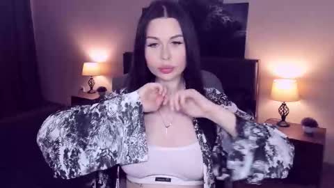 laylagreat online show from 12/04/25, 05:21