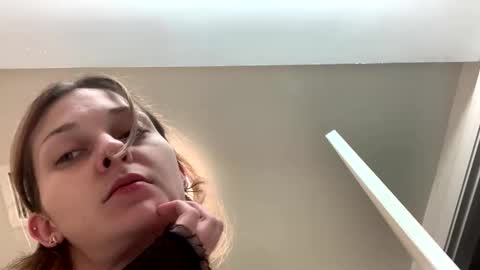 Layla Jade online show from 12/18/25, 09:37