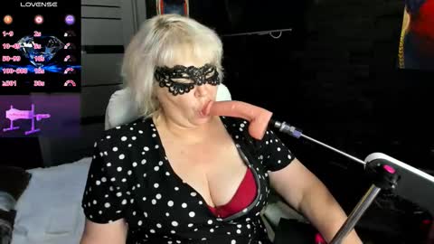 laylalaylamilf online show from 09/12/25, 08:03