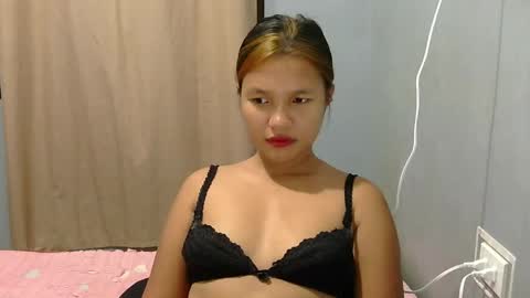 Snapshot of laylanimfa chatting on 04/29/26, 09:24 Nimfa online show from 04/29/26, 09:24