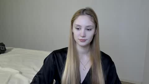 Snapshot of laylapretty001 chatting on 12/31/24, 05:33 LaylaPretty001 online show from 12/31/24, 05:33
