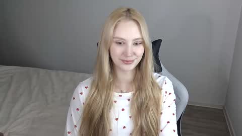 Snapshot of laylapretty001 chatting on 02/04/26, 05:24 LaylaPretty001 online show from 02/04/26, 05:24