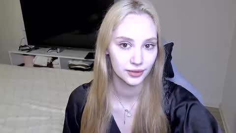 LaylaPretty001 online show from 04/30/26, 04:30