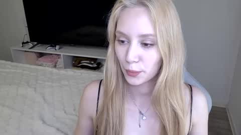 LaylaPretty001 online show from 05/05/26, 12:46
