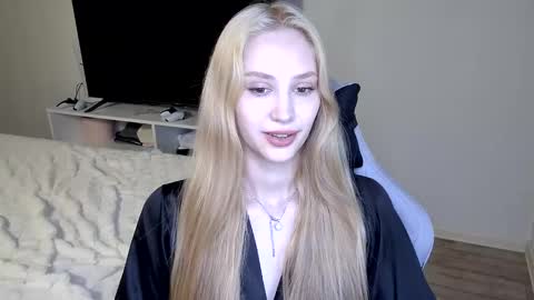Snapshot of laylapretty001 chatting on 06/11/26, 05:05 LaylaPretty001 online show from 06/11/26, 05:05