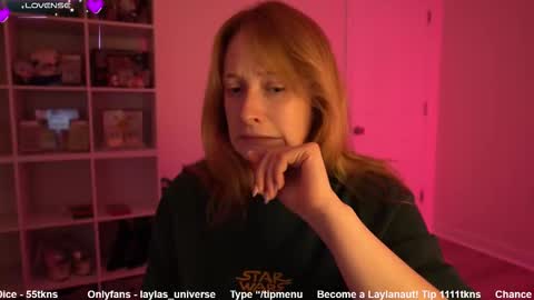 Snapshot of laylas_universe chatting on 03/09/26, 04:16 Layla Universe online show from 03/09/26, 04:16