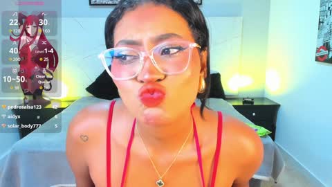 Layla Taylor online show from 01/05/25, 03:11