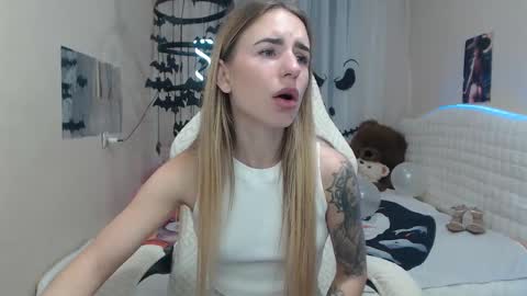 laymablast online show from 10/13/25, 06:02