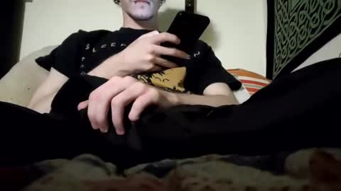 Stitch online show from 01/28/25, 07:53