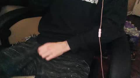 Stitch online show from 12/17/25, 04:29