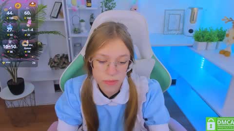 Snapshot of layriantavee chatting on 01/18/25, 10:49 layriantavee online show from 01/18/25, 10:49