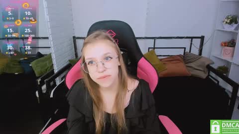 Snapshot of layriantavee chatting on 01/21/25, 06:54 layriantavee online show from 01/21/25, 06:54